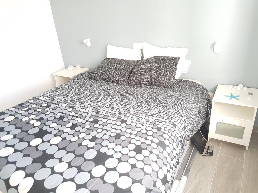 CENTRAL LUXURIOUS apartment WiFi Netflix - 5