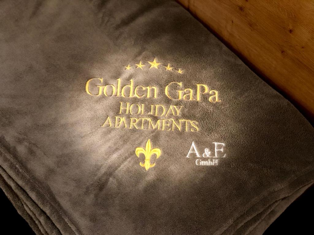 Golden GaPa Budget-Studio 3 - 4