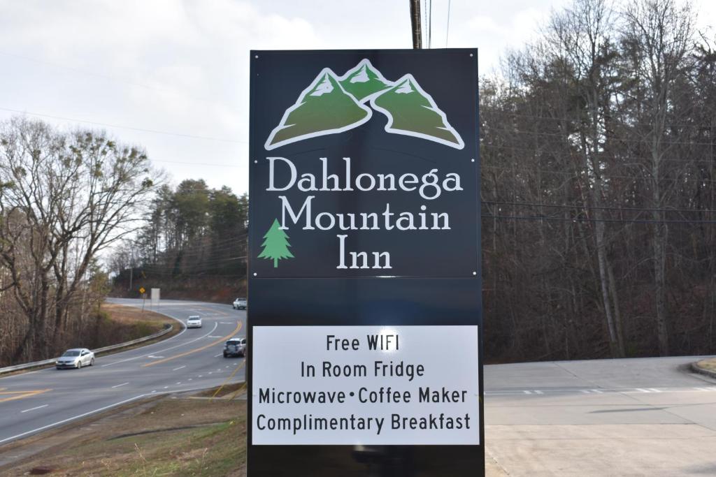 Dahlonega Mountain Inn photo