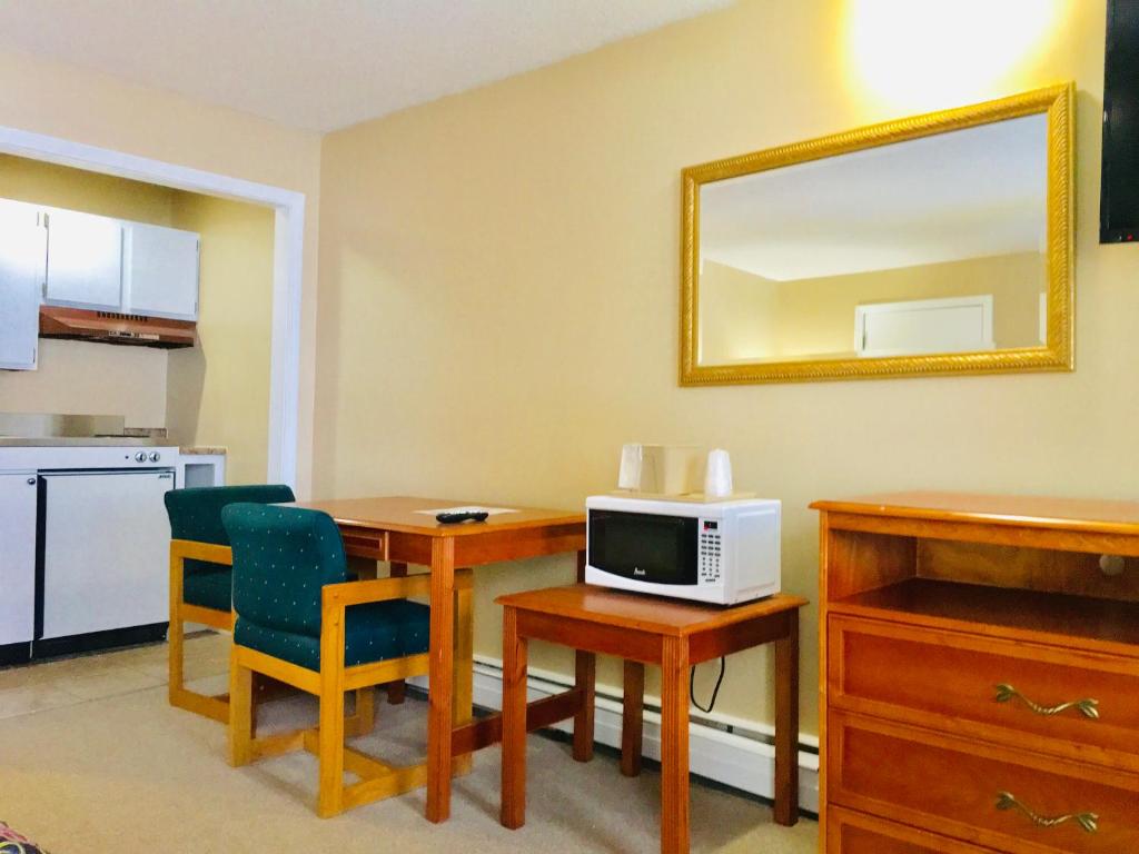 Granada Inn Motel - Kalkaska photo