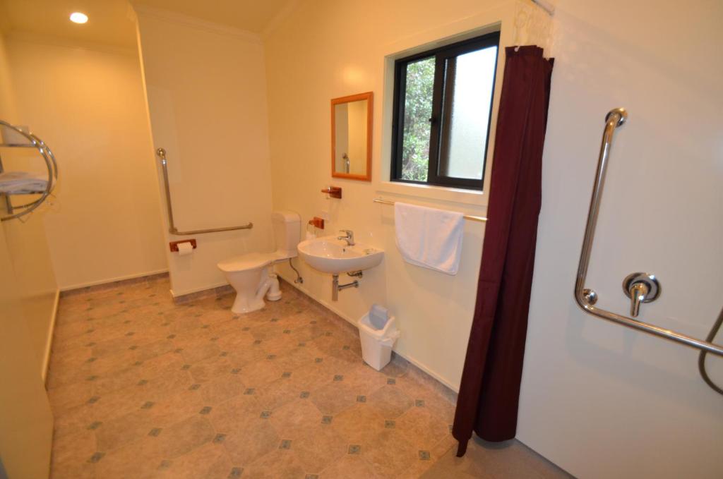 Bay Road Motels photo