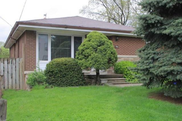 McMaster Accommodations, Hamilton