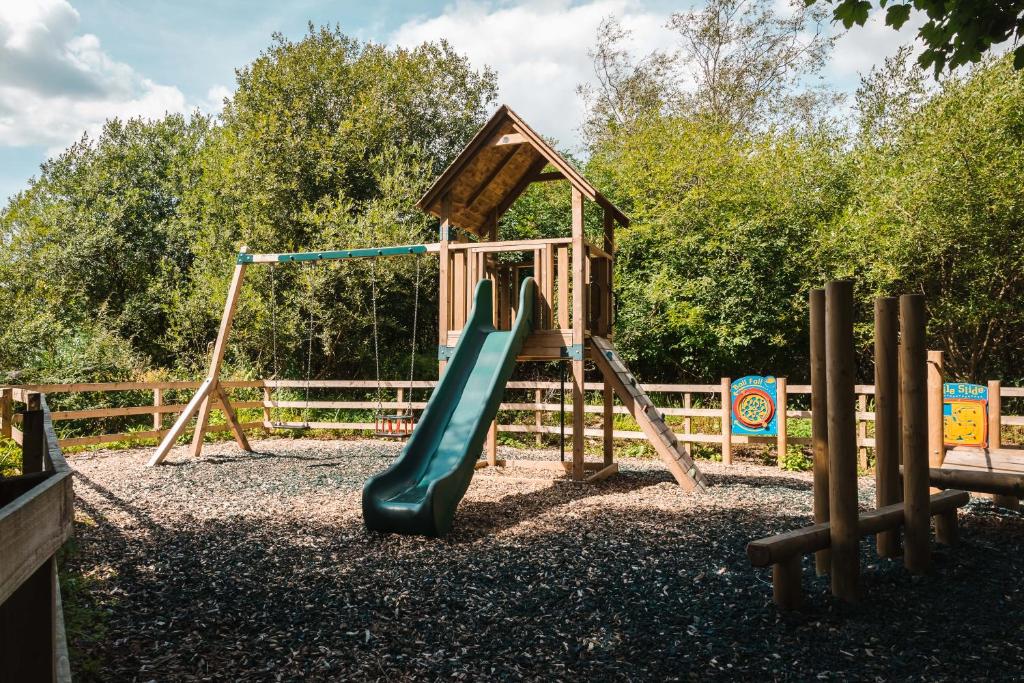 Newby Bridge Country Caravan Park photo 8