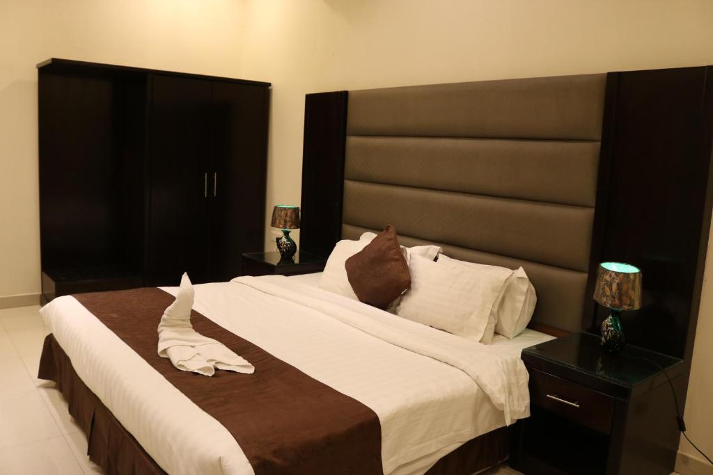 Manazel Maali Suites أجنحة منازل معالي — Hotel in Riyadh