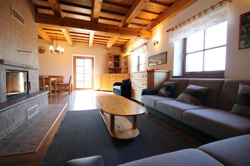 Chata u Mikiho Krahule, Krahule