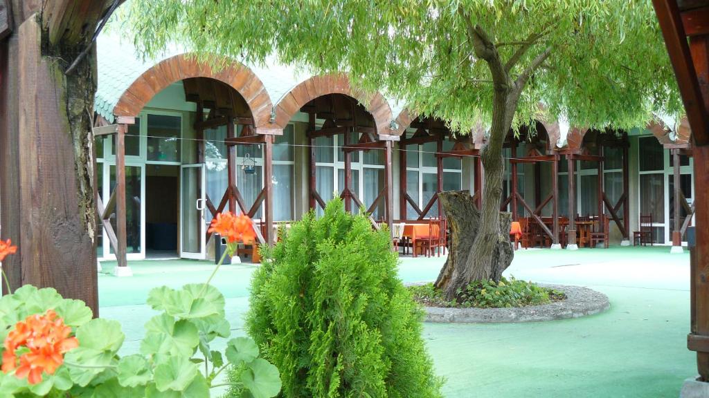 Hotel Briz 3 - Free Parking photo