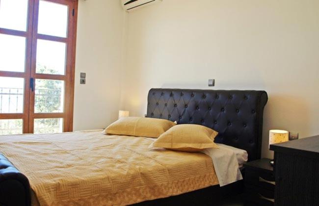 Maris Apartment photo