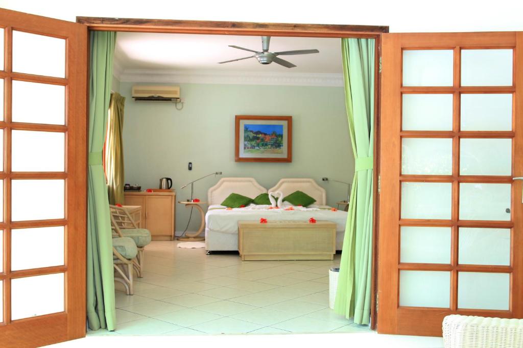 ヴィラ ドゥ サーフ セーシェル (Villa De Cerf Seychelles)