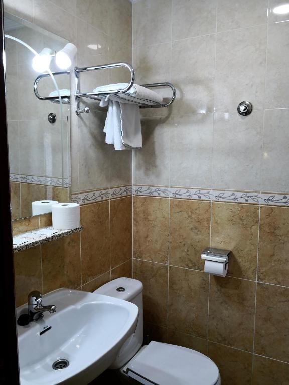 Hostal Madrid - 5