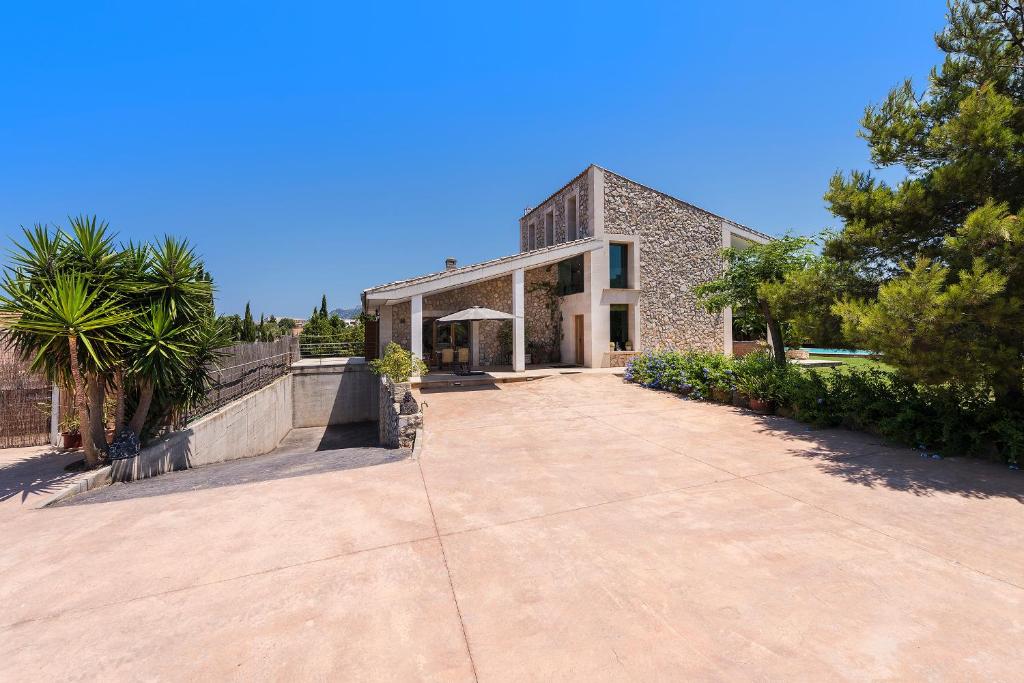 Can Costa - Quiet Villa with Private Pool photo