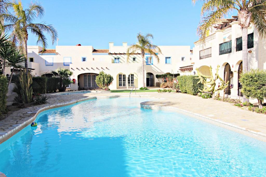 Las Casitas de la Playa — Hotel in Vera