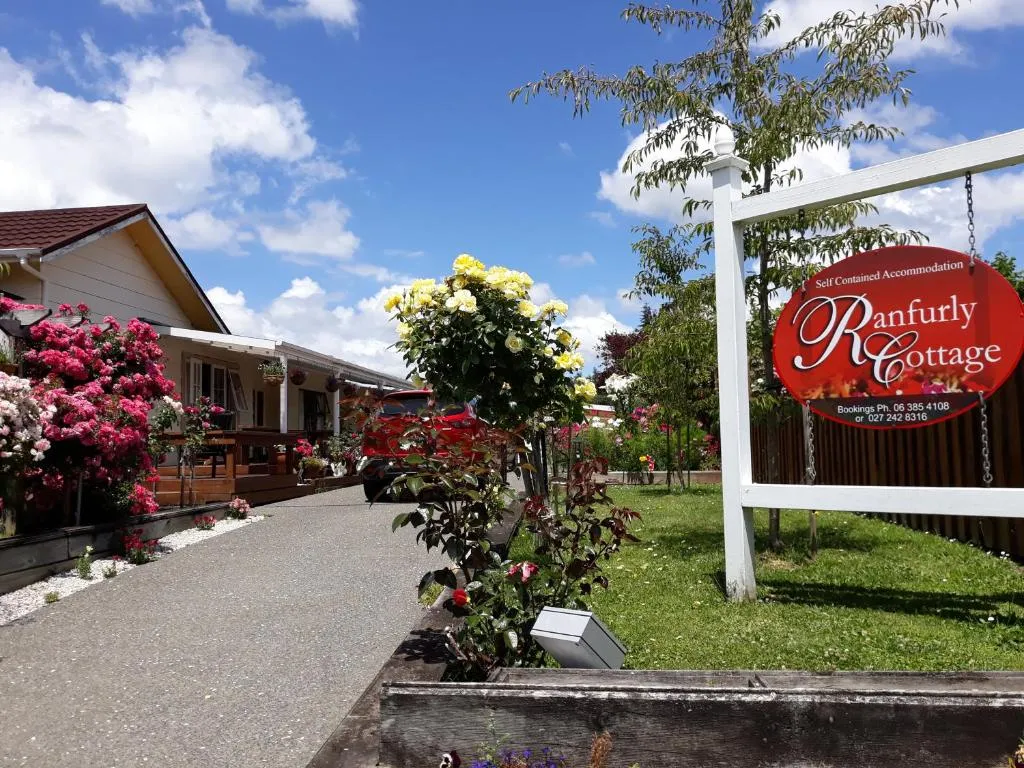 Ranfurly Cottage，位于Raetihi的酒店