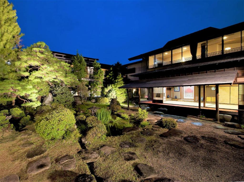 Yoshitagawa Bekkan — Hotel in Higashine