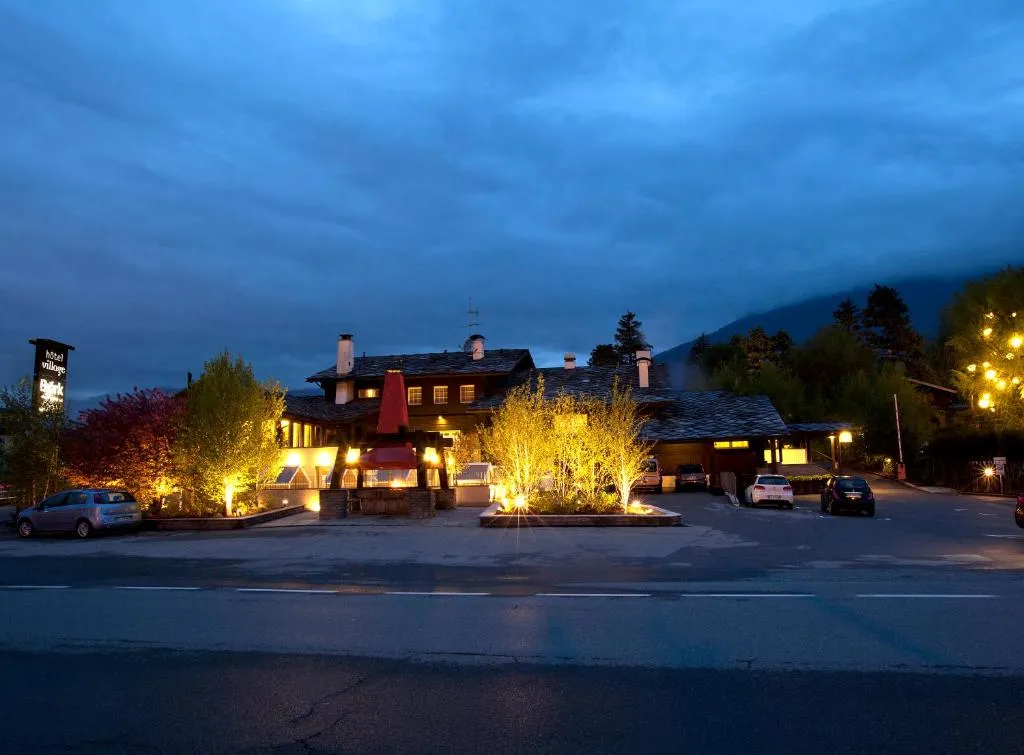 Hotel Village, hotel in Aosta