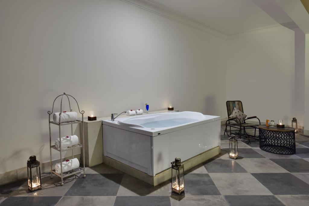 Fateh Safari Suites by Fateh Collection photo