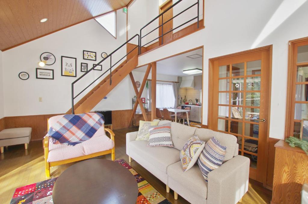 New open wood burn stove house w/ Mt. Fuji outlook