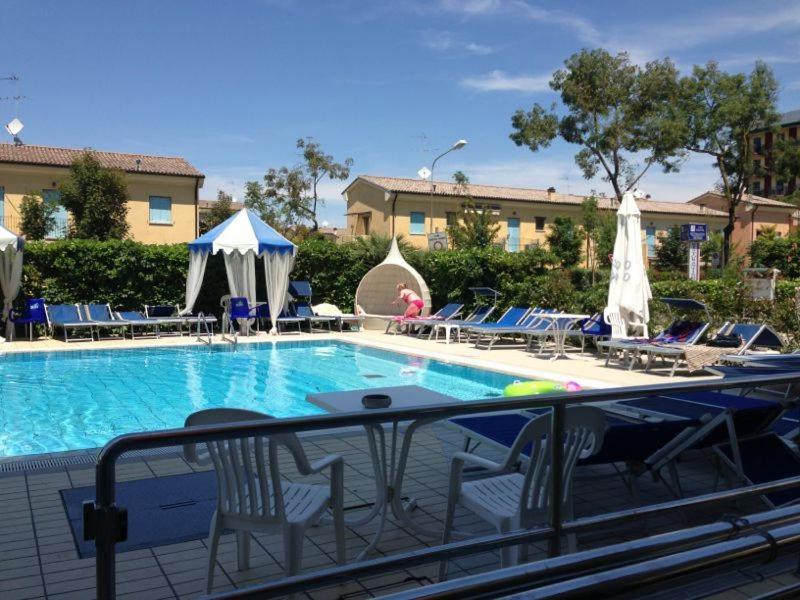 Hotel Harry's — Swimming pool in Jesolo, Veneto