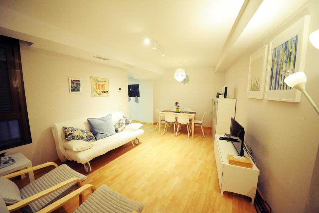 DONES Apartamento en el Casco Histórico de Zaragoza - 3