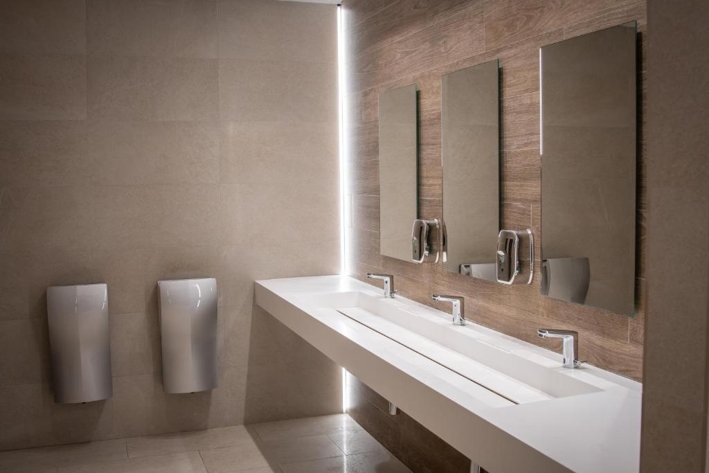 Hotel Club Cala Romani — Calas de Mallorca, Balearic Islands