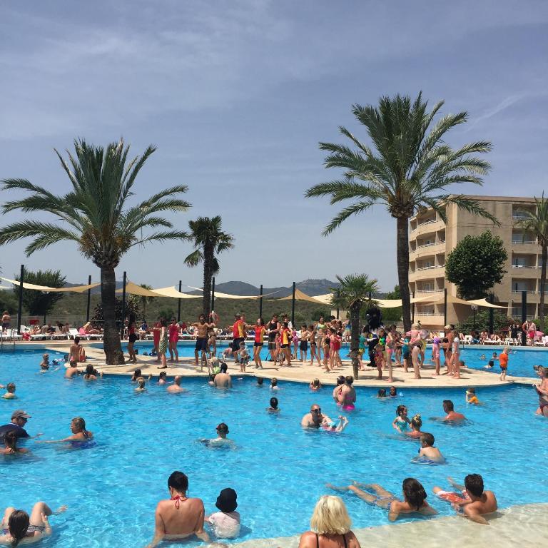 Hotel Club Cala Romani — Calas de Mallorca, Balearic Islands