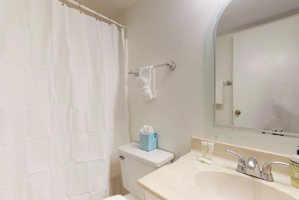 Hamptons Villa Main image 2