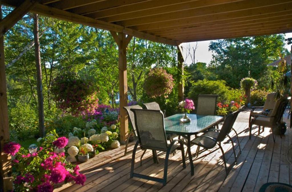 Gite au Pied du Courant de Gilbert Desjardins — Hotel in Mont Laurier (QC)