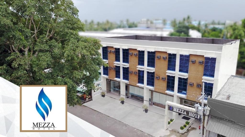 4. 메자 호텔 (M..