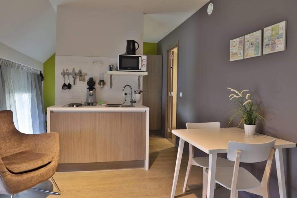 Woestyne Business & Leisure Apartments Cleythil photo