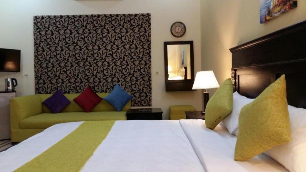 Islamabad Royal Inn photo