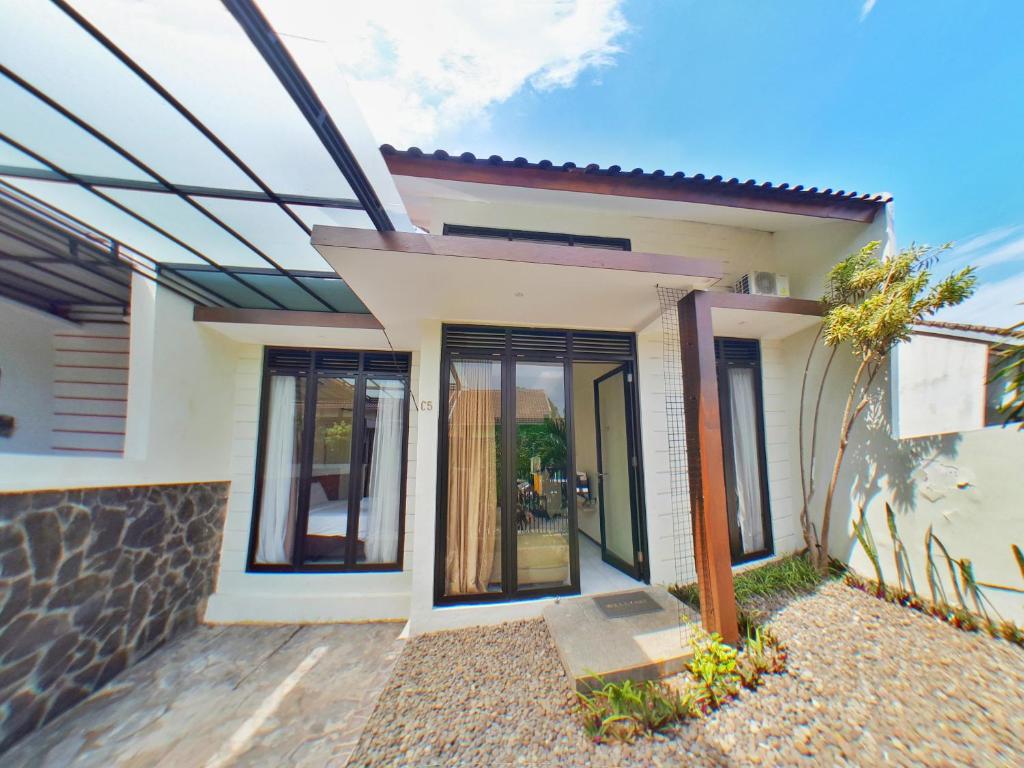 The Batu Villas Panderman Garden C5 — Hotel in Malang