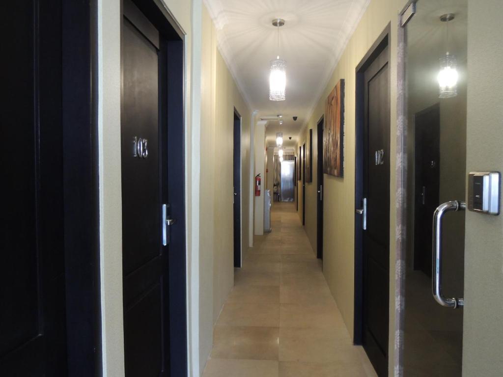 Facilities, Twins Hotel in Jakarta