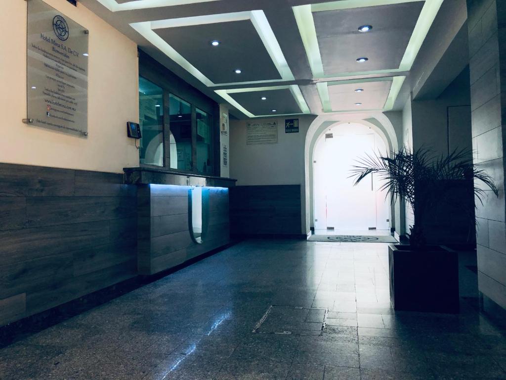 Hotel Mina - 4