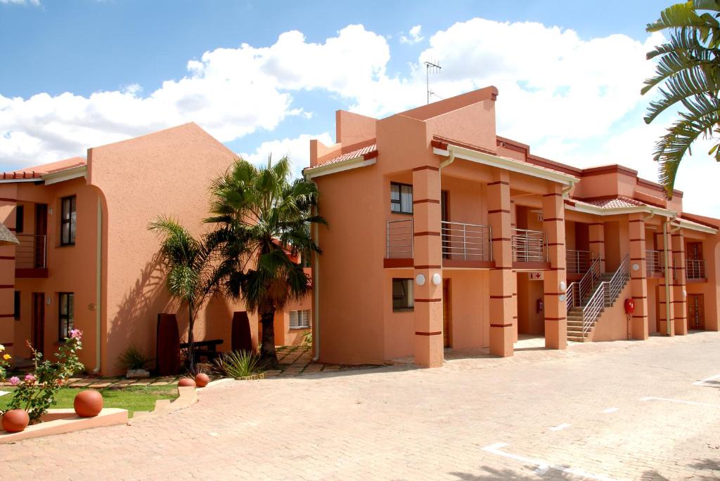 Eagles Nest Lodge — Hotel in Johannesburg