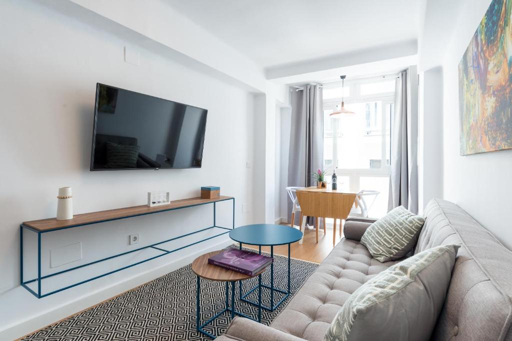 Centrico apartamento 2 dorm - 2