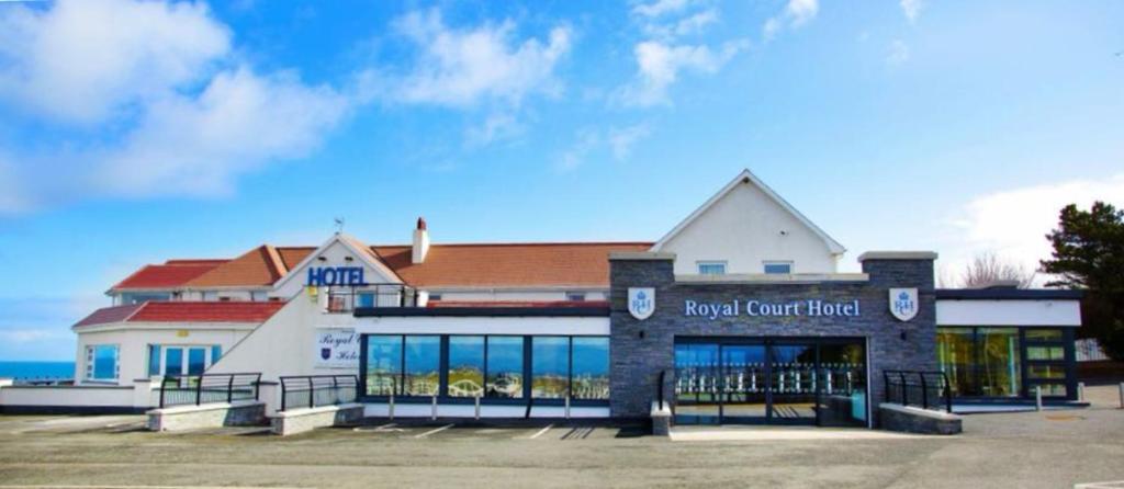 Royal Court Hotel — Hotel in Portrush