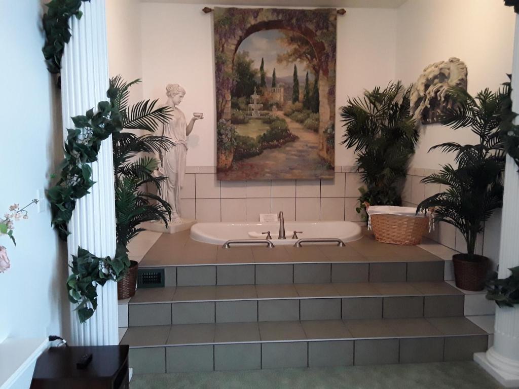 Lions Gate Manor photo