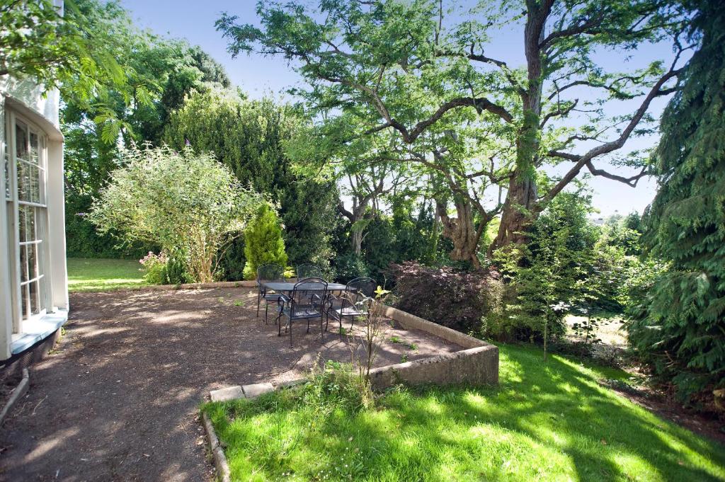 Old Vicarage photo