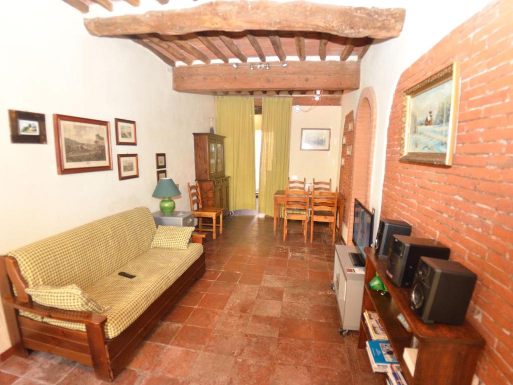 Holiday Home in Lucca near Historic Walls - 5