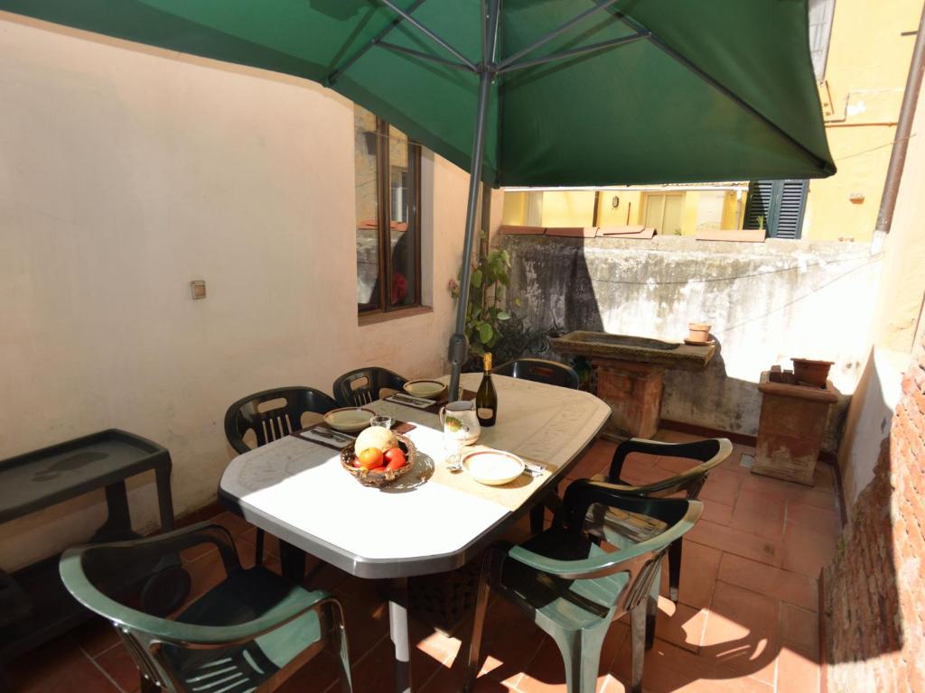 Holiday Home in Lucca near Historic Walls - 1