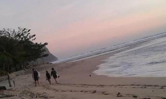 Castaway Surf Retreat 1 photo