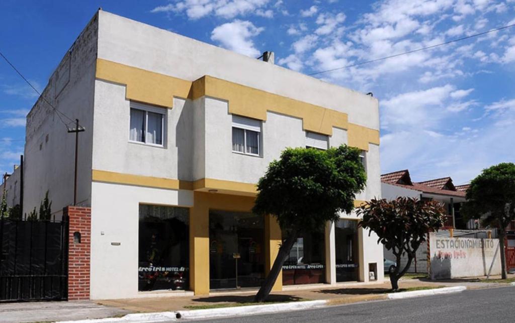 Hotel Arco Iris - 1