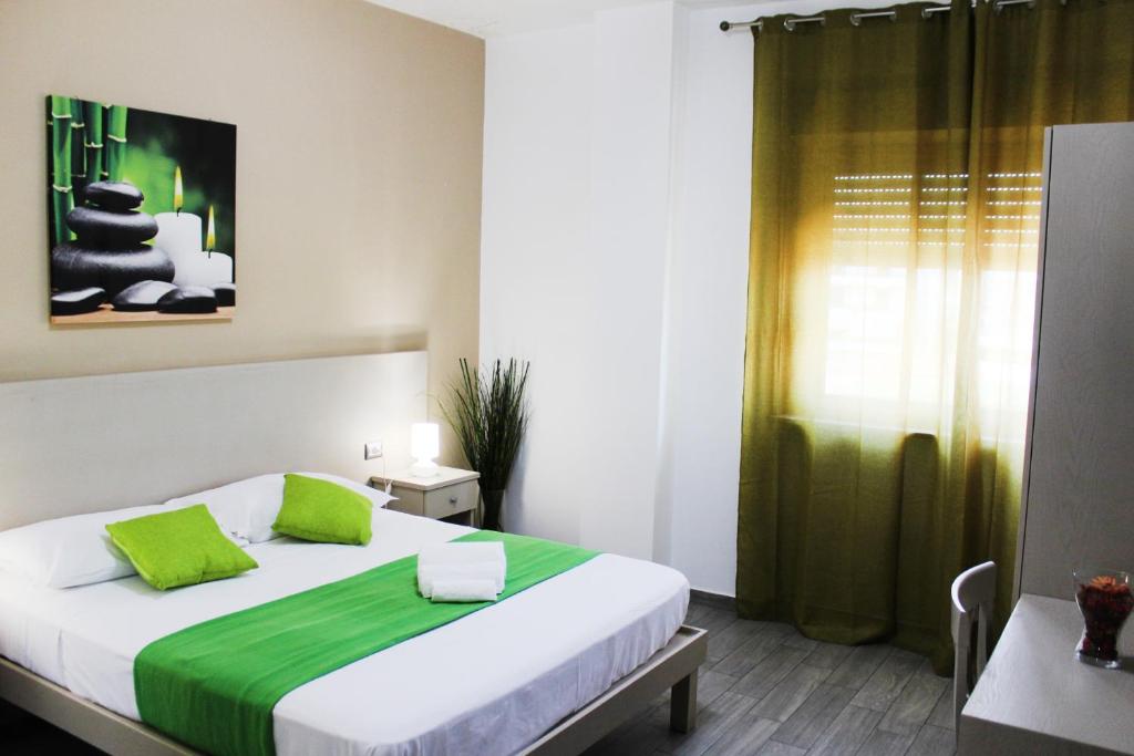 Hotel Cesirja — Hotel in Naples
