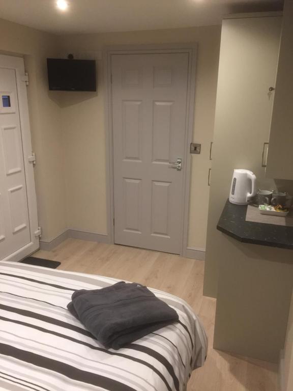 Private en-suite guestroom Ruthin photo