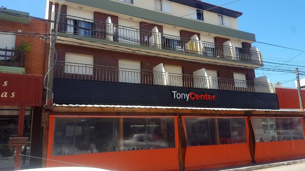 Tony Center III - 1
