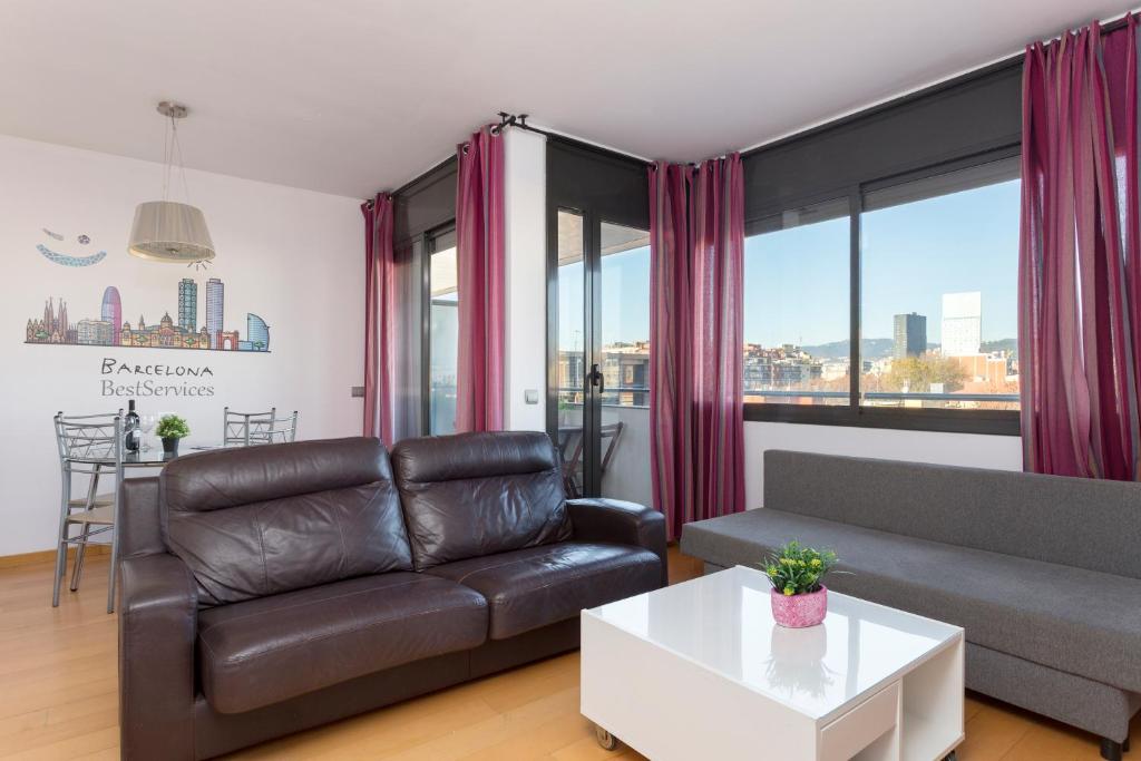 1216 - Forum Gardens Apartment photo