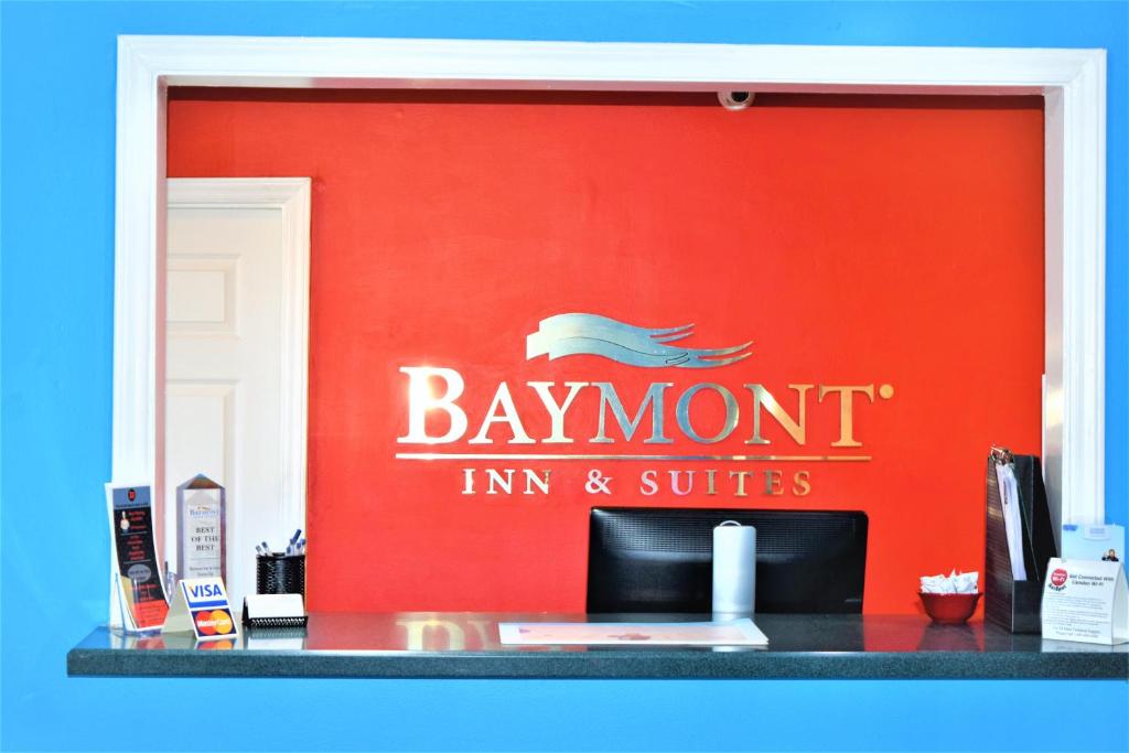 Baymont by Wyndham Forest City photo
