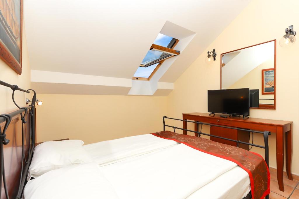 Hotel Splendido — Hotel rooms in Kotor, Kotor Municipality