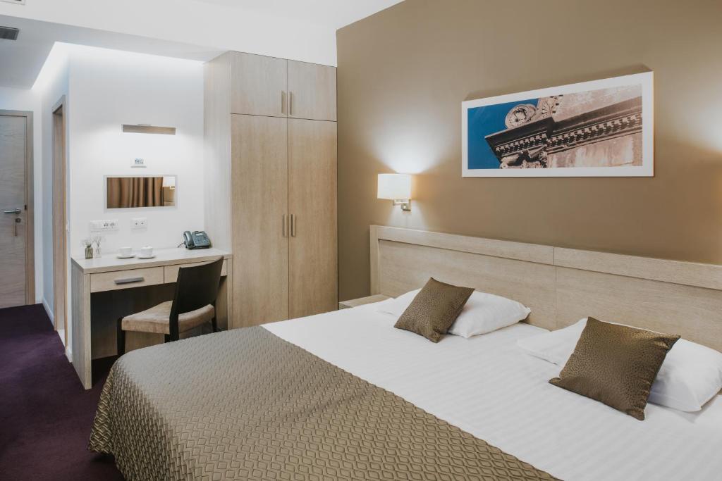 Hotel Adria — Hotel rooms in Dubrovnik, Dubrovnik-Neretva