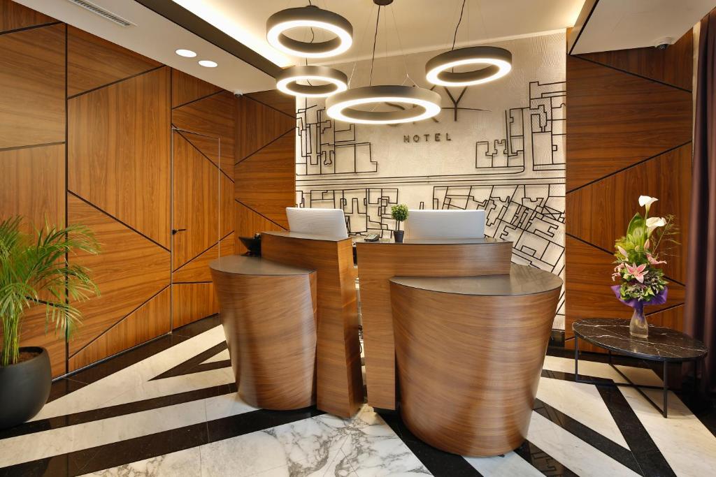 Sky Hotel photo