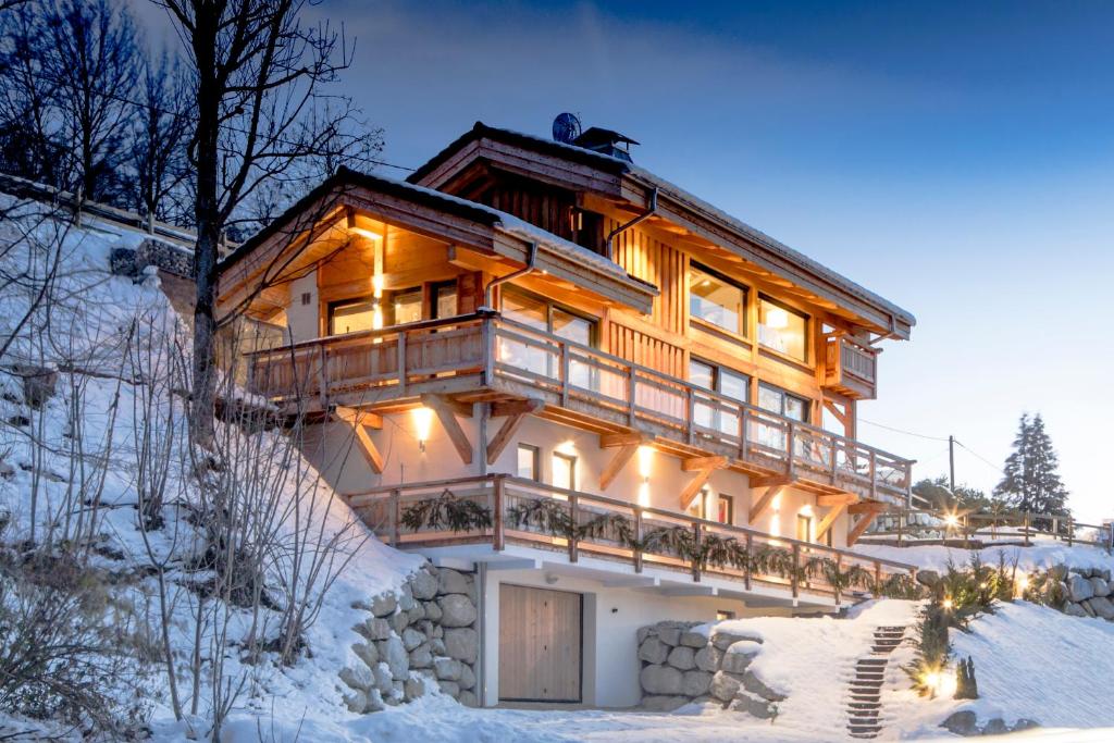 Chalet Caprice (Chalet Hotel) — Hotel in Combloux